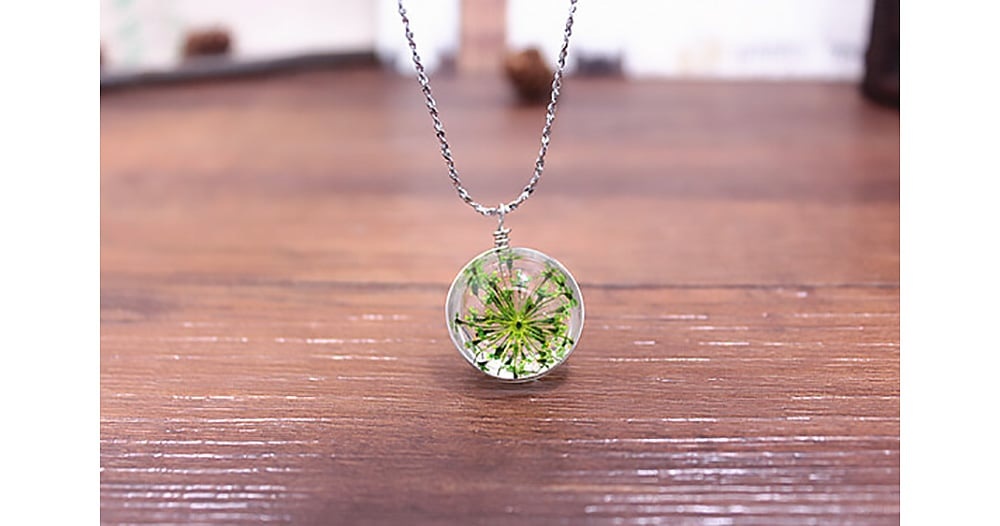 Flower Pendant Necklace by oNecklace