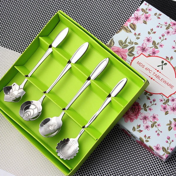 Cute Floral Measuring Spoon Set from Apollo Box