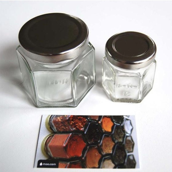 https://rs.apolloboxassets.com/images/sku1984-DIY-Magnetic-Spice-Jars-Large-Empty-Jars/arrey-2.jpg