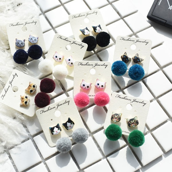 Kitten Pom Pom Earrings - ApolloBox