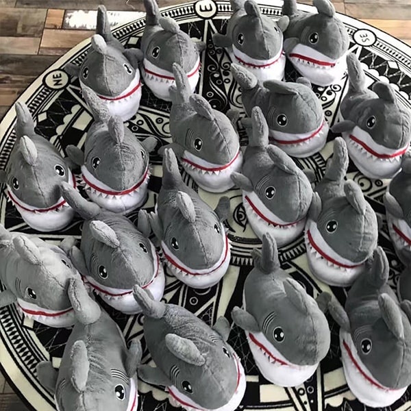 totes shark slippers