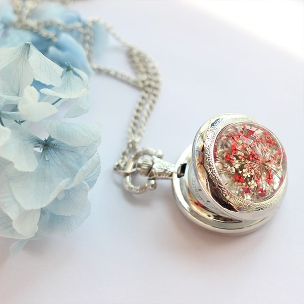 pocket watch silver Real Flowers Pocket Watch Real baby's breath flowers personalized photo insert,Anniversary. Real flower Necklace Watch Gioielli Orologi Orologi da tasca 