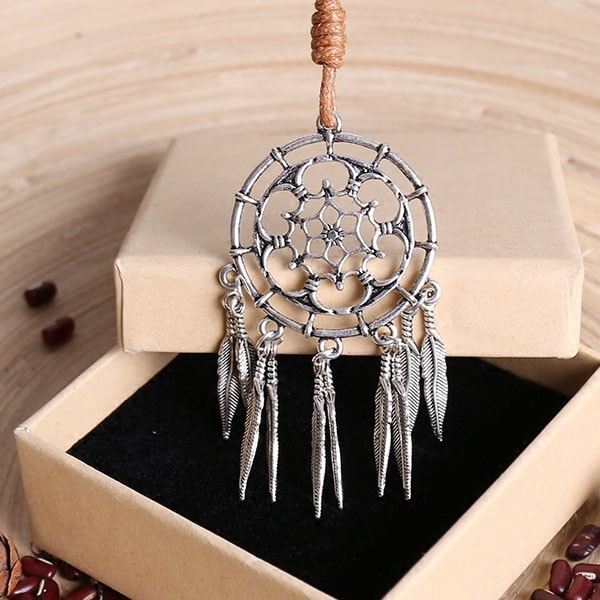 Dream Catcher Necklace - ApolloBox