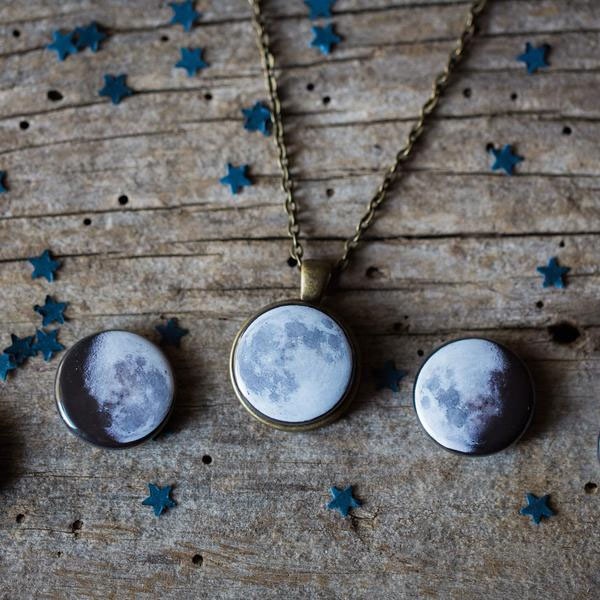 Silver Star Sign & Moon Phase Necklace — Harvest Moon